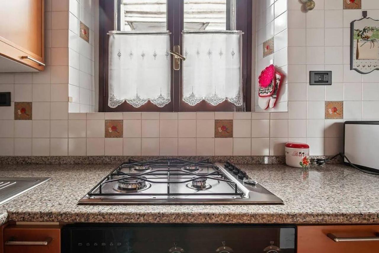 HostMe Colosseum Apartment Roma Exterior foto