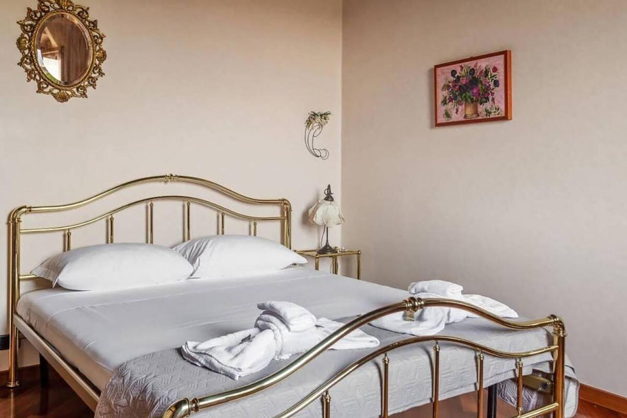 HostMe Colosseum Apartment Roma Exterior foto