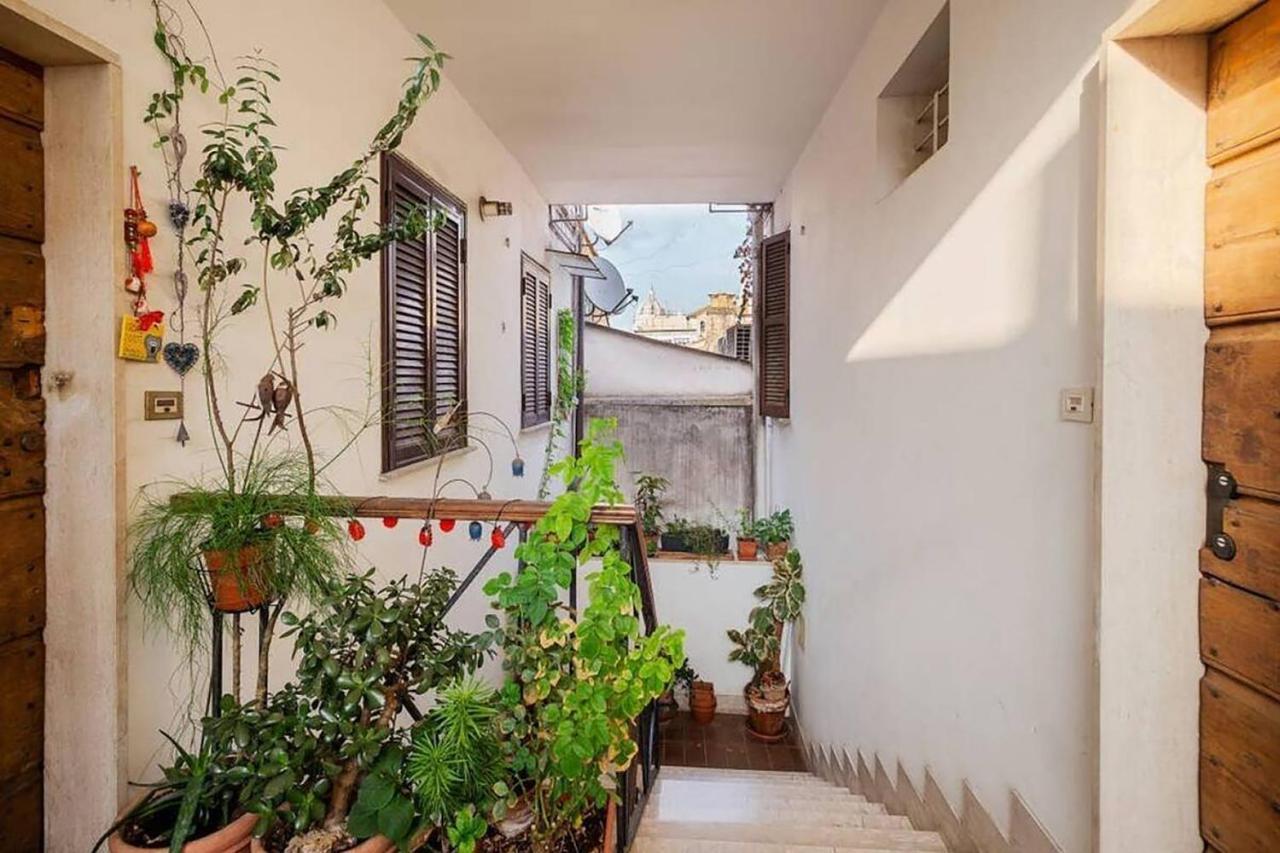 HostMe Colosseum Apartment Roma Exterior foto