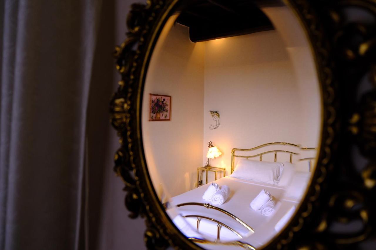 HostMe Colosseum Apartment Roma Exterior foto
